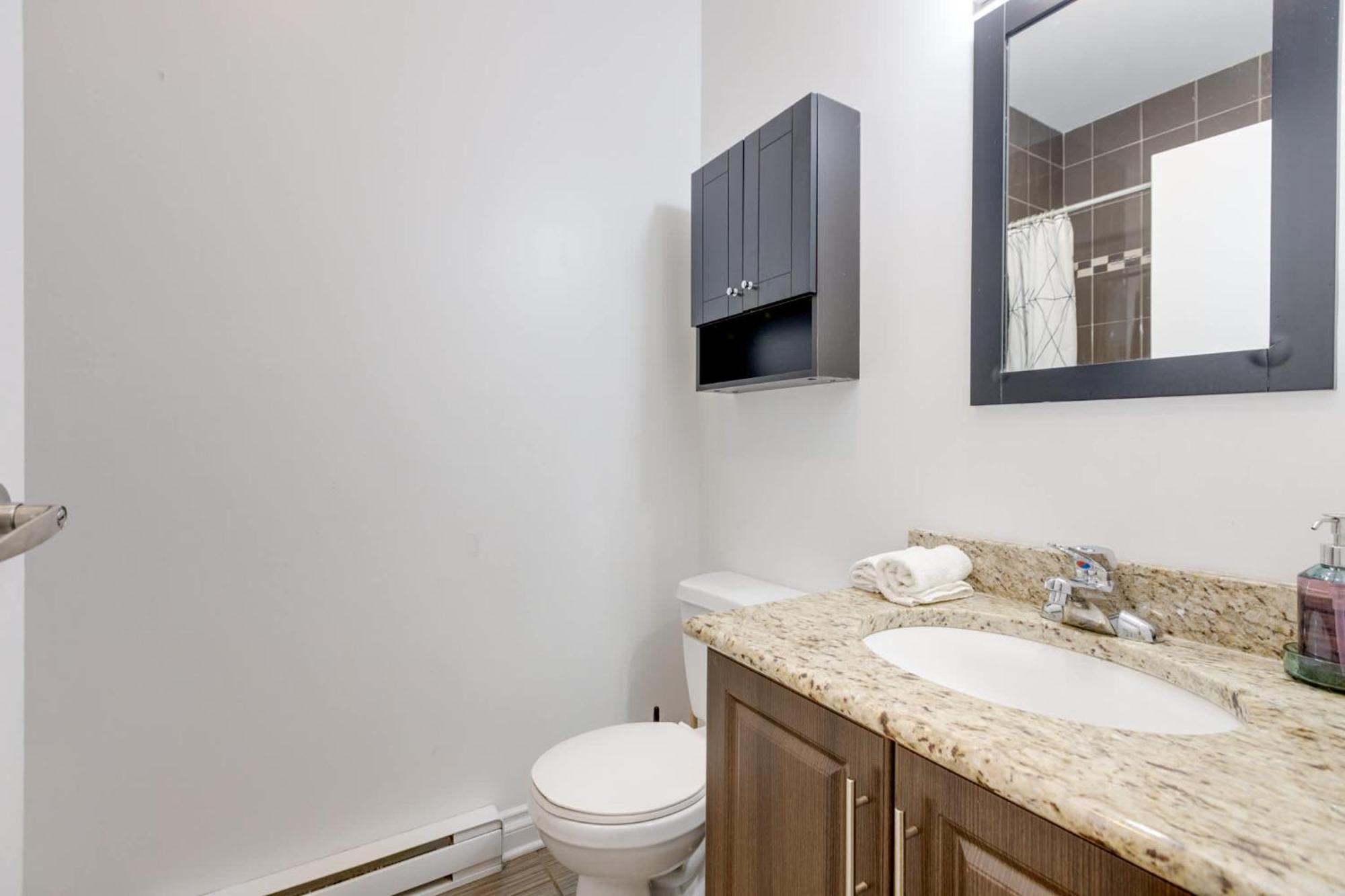 M11 - Stylish & Cozy 2Bdr In Plateau Montreal Apartment Екстериор снимка