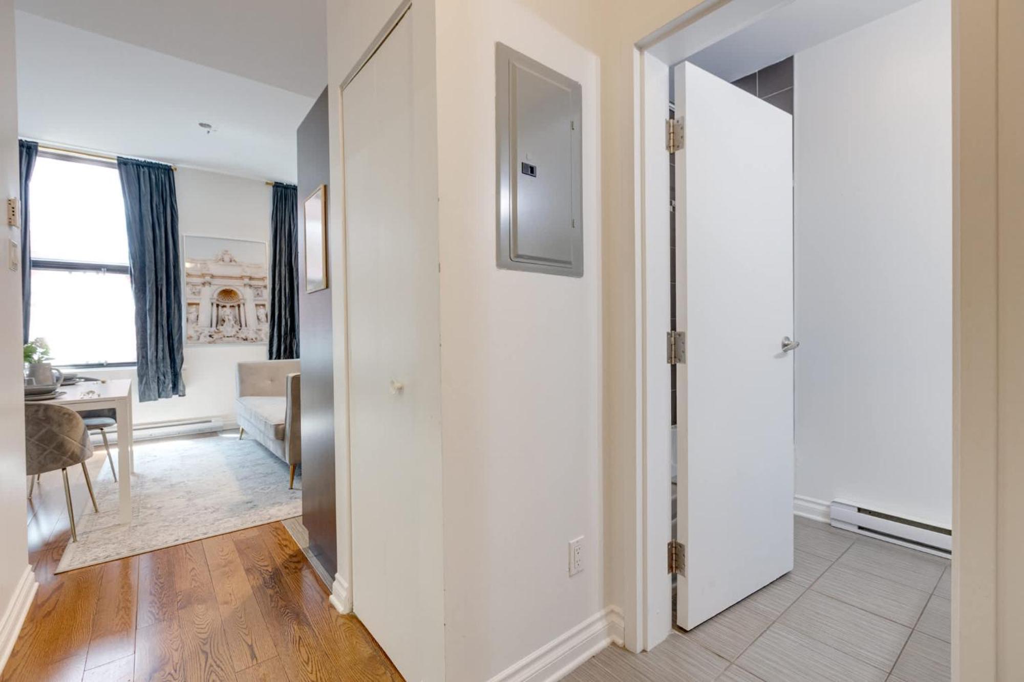 M11 - Stylish & Cozy 2Bdr In Plateau Montreal Apartment Екстериор снимка